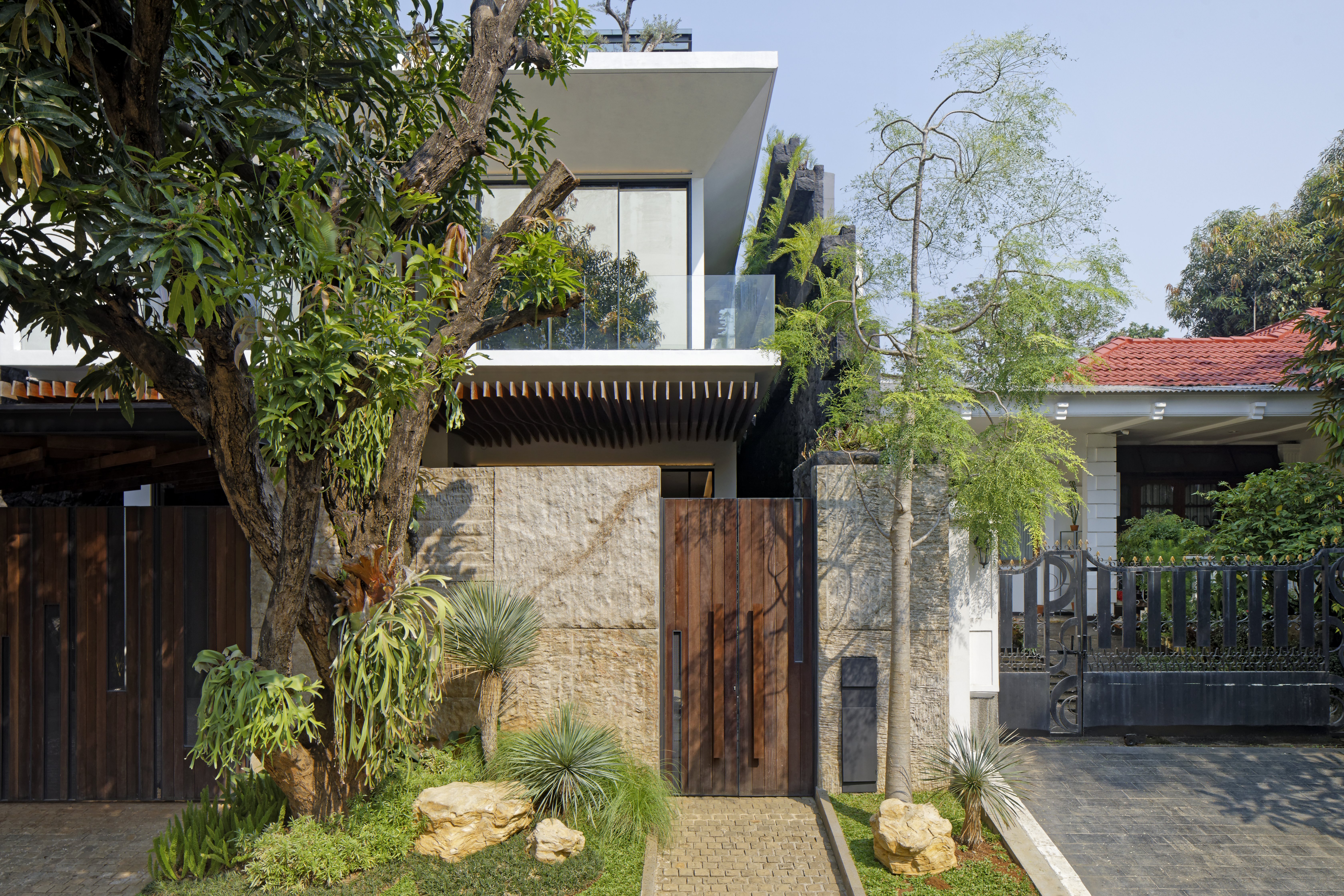 BUDI PRADONO ARCHITECTS - Juara 3